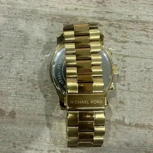 Michael Kors Gold-Tone Runway Oversized Watch MK8077 - Picture 2 of 5